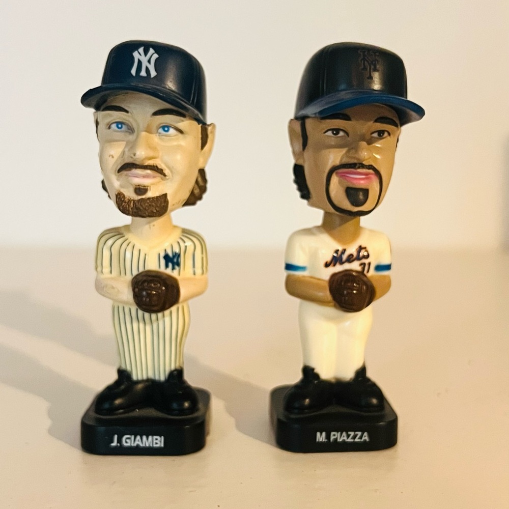 Jason Giambi & Mike Piazza 3” Mini Bobbleheads, Post Cereal (2002)